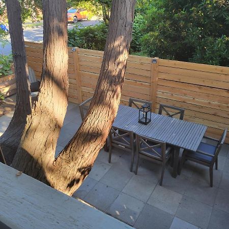Modern Craftsman Garden Patio In Georgetown Villa Seattle Bagian luar foto